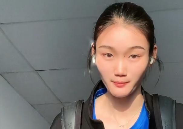 集俱乐部女